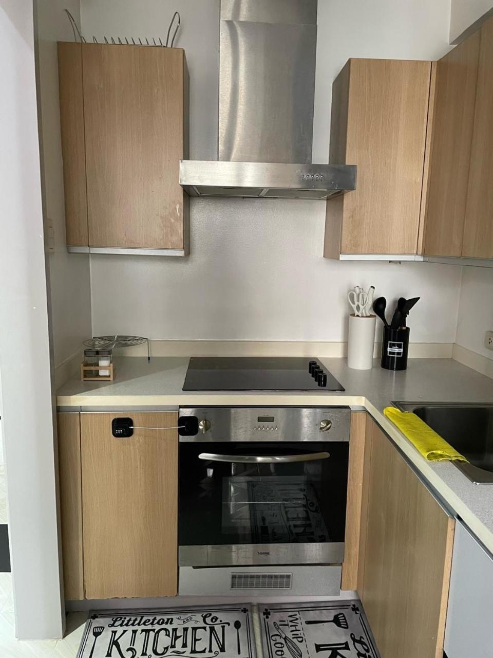 Cozy 2-Bedroom At South Of Market Soma Bgc Near Sm Aura, Market! Market! & Bonifacio High Street Taguig Ngoại thất bức ảnh