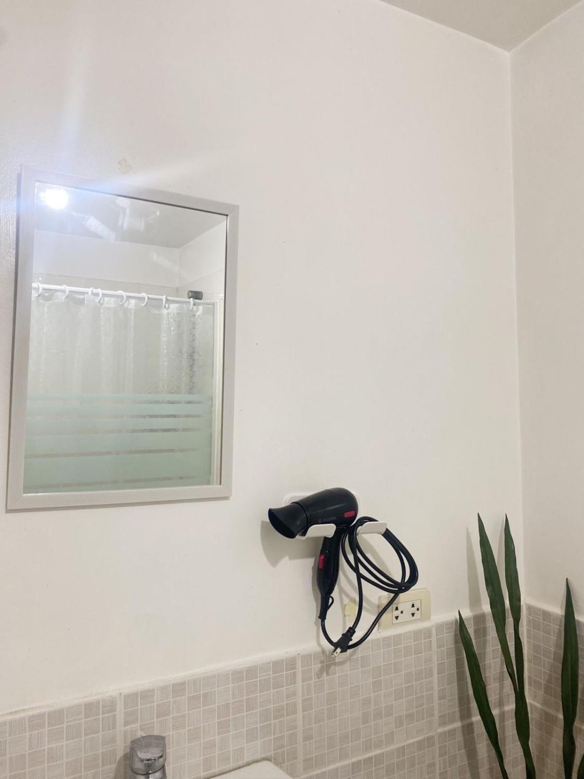 Cozy 2-Bedroom At South Of Market Soma Bgc Near Sm Aura, Market! Market! & Bonifacio High Street Taguig Ngoại thất bức ảnh