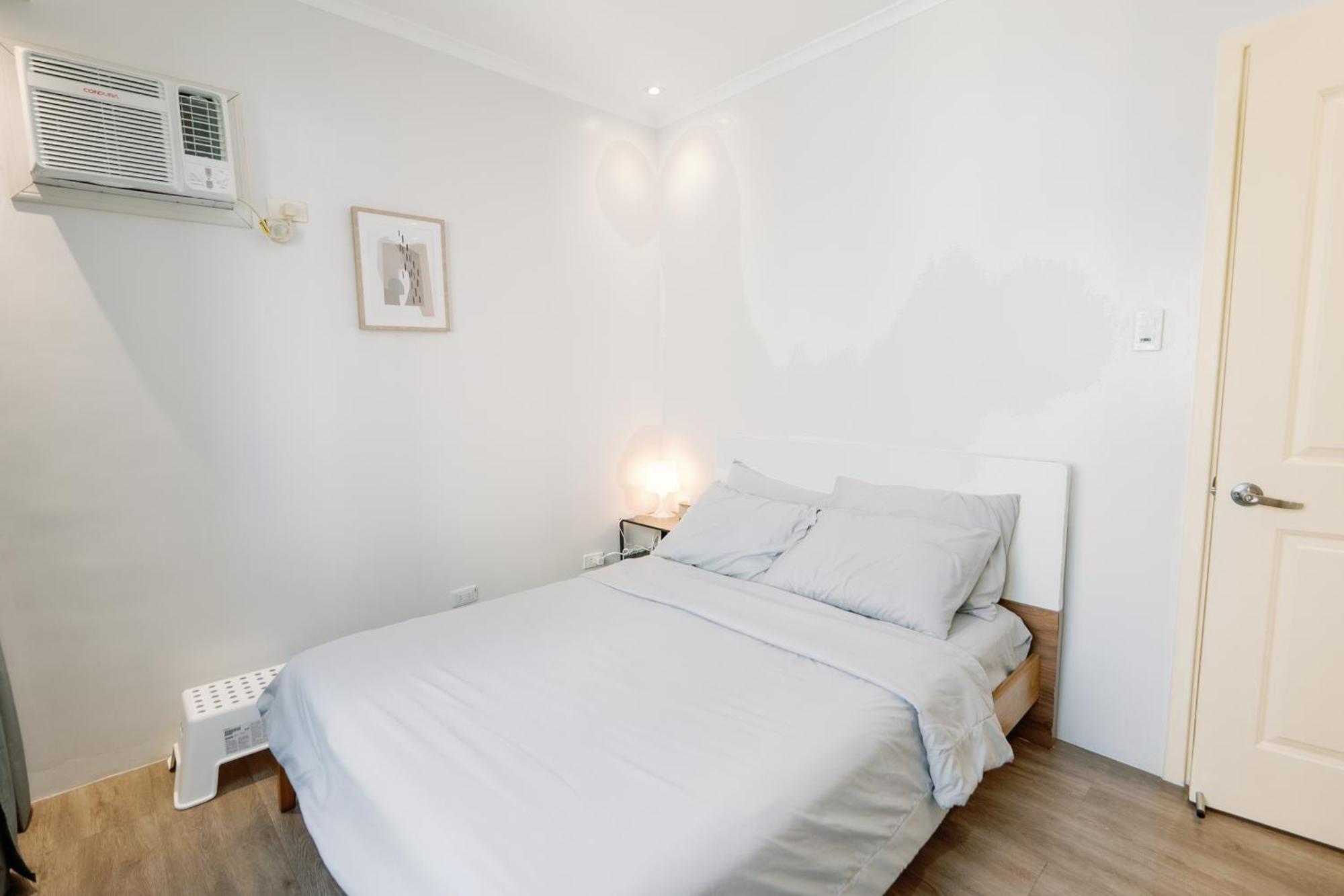 Cozy 2-Bedroom At South Of Market Soma Bgc Near Sm Aura, Market! Market! & Bonifacio High Street Taguig Ngoại thất bức ảnh