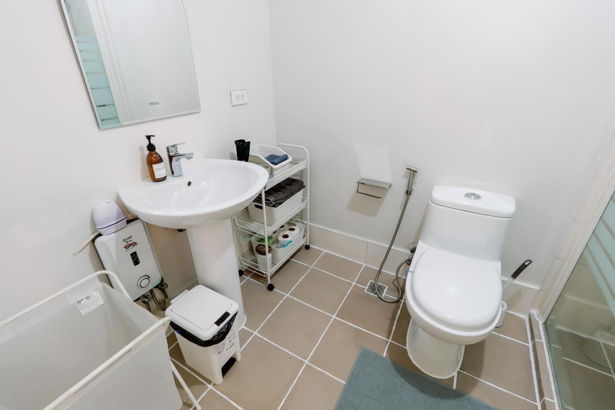 Cozy 2-Bedroom At South Of Market Soma Bgc Near Sm Aura, Market! Market! & Bonifacio High Street Taguig Ngoại thất bức ảnh